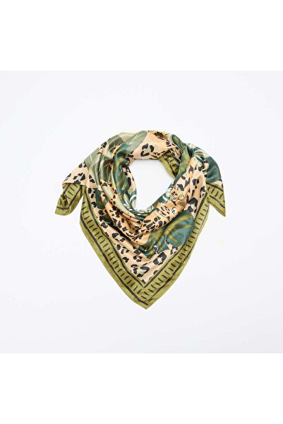 KIABI وشاح مربع كبير مطبوع باللون الأخضر