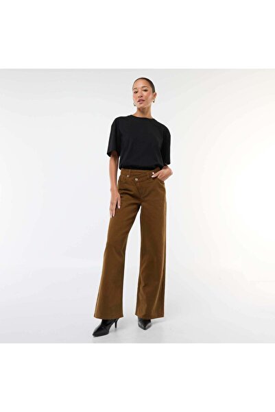 KIABI بنطال أرجل واسعة من قطن التويل مع حزام غير متماثل، لون بني