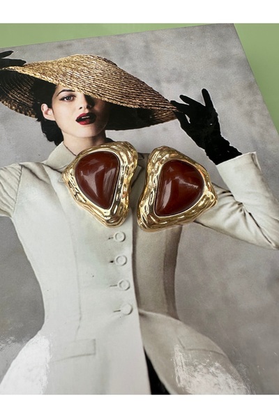 Milena Designer Store أقراط ميلينا إسطنبول الذهبية ذات الشكل العصري بإطار ذهبي
