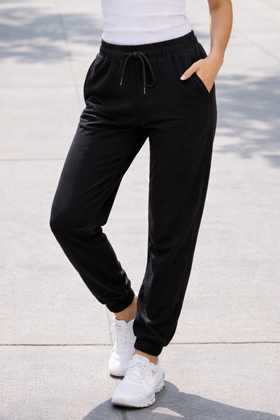 REMSA Women's Elastic Waistband 2-Pocket Sweatpants 8016 Black