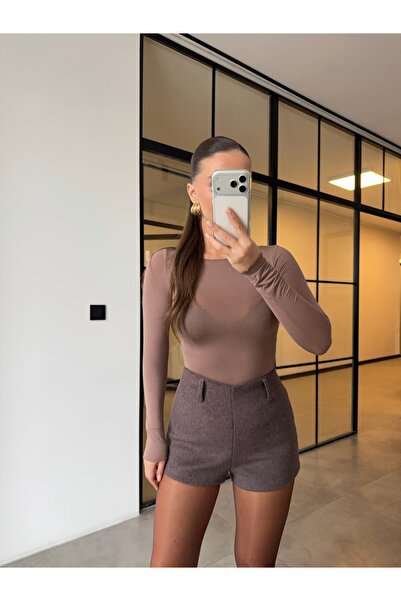 BB Bensu Buyruk Bluză transparentă cu gât barcă din nurcă