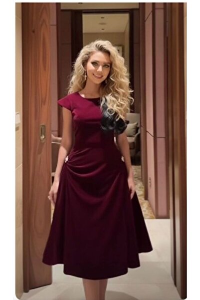 Generica burgundy wool dress
