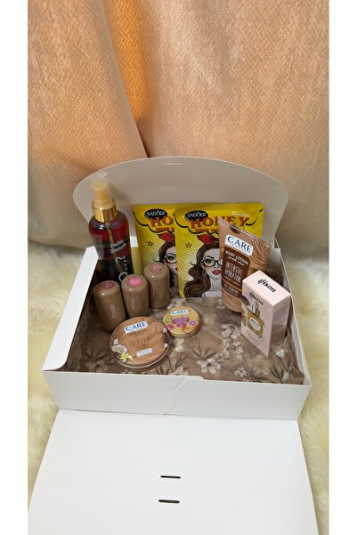 She New Year Clean Girl Beauty Bundle – 7 Essentials | Gift Box