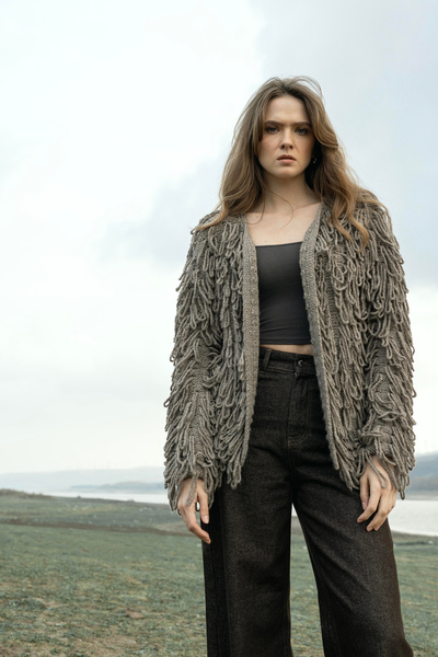 Nisan كارديجان محبوك مع شرابة