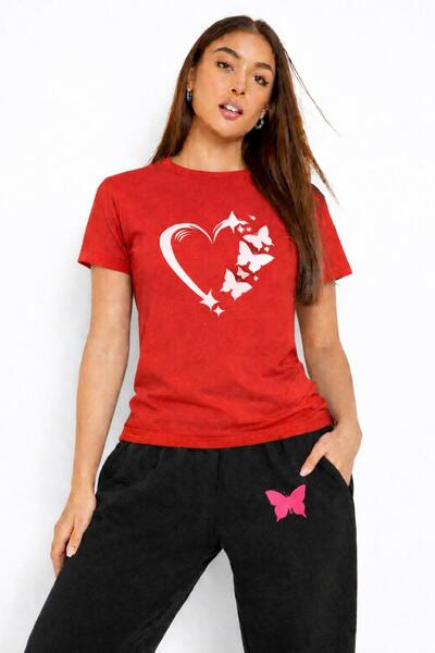 zeag طقم تي شيرت رياضي نسائي مطبوع عليه قلب فراشة