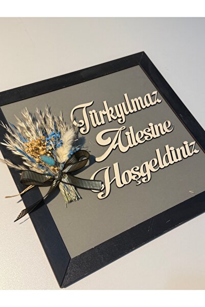 Pembe Ağaç Tasarım Atölyesi Kişiye Özel Çiçekli Ahşap Kapı Kapı Süsü ve Dekoratif Kapı Plakası PembeAğaçTasarım