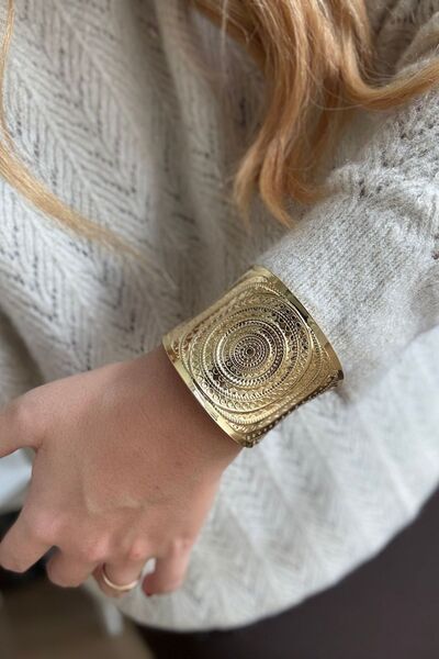 Trendy Butik Steel Bohemian Handcuffs