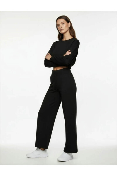 Koton Yüksek Bel Bağcıklı Cep Detaylı Geniş Paça Siyah Kadın Eşofman Altı 6WA...