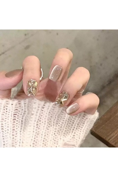 Armi Beauty 24'lü Takma Tırnak & Yapıştırıcı Set