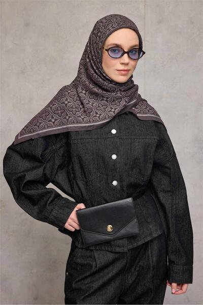 Silk Home Eșarfă din viscoză Velora, cu model de trifoi afumat închis, 90x90