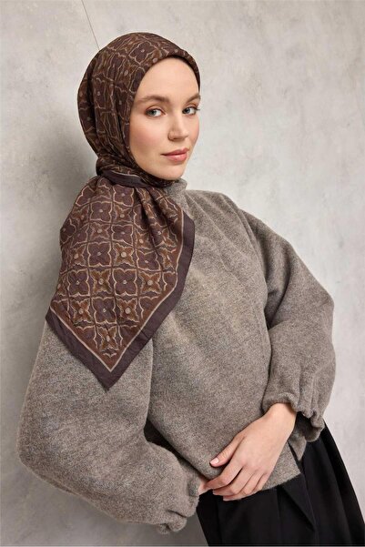 Silk Home وشاح فيسكوز فيلورا بنقشة البرسيم بلون الجوز الداكن 90×90