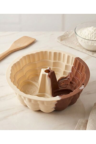 Tutku 4 Pcs Heart Patterned Round Silicone Cake Mold with Belly 22 cm