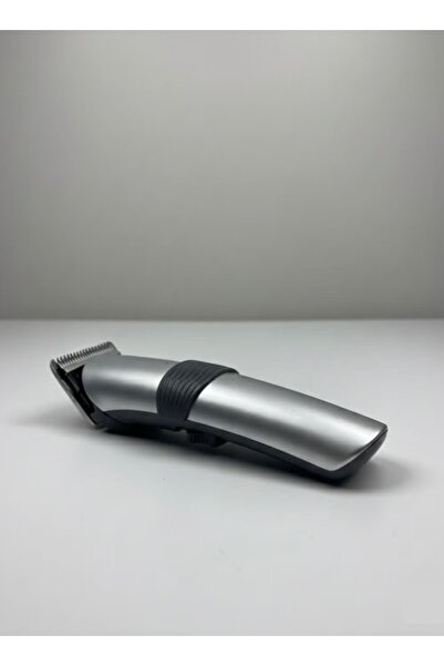 Generic Enjoy precision and comfort with this cordless shaver. Designed to gi...