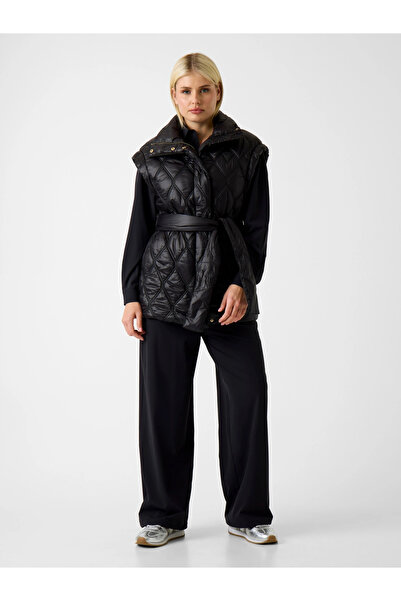 Guess Hilma Sleeveless Inflatable Women's Black Vest V6Rn01Wl832-Jblk