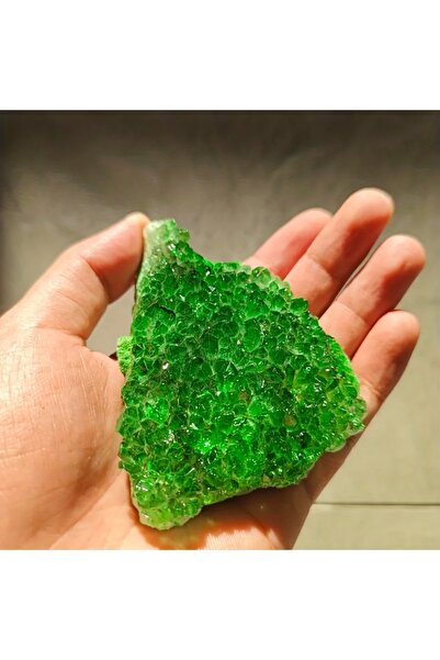 Choice مجموعة من الكريستال الأخضر، وزنها من 50 إلى 100 غرام، مثالية لتزيين ال...