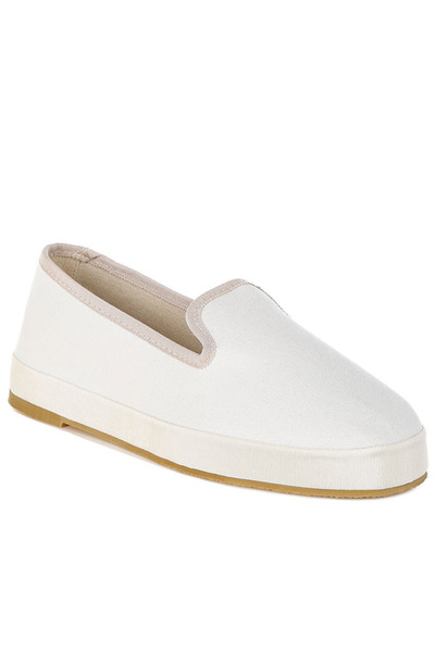 london Rag Women Round Toe Canvas Slip-On Loafers in Off White