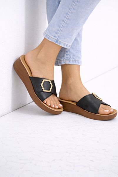 Wordex Sue 1456 Soft Padded Sole Buckle Cross Women's Daily Outdoor Slippers