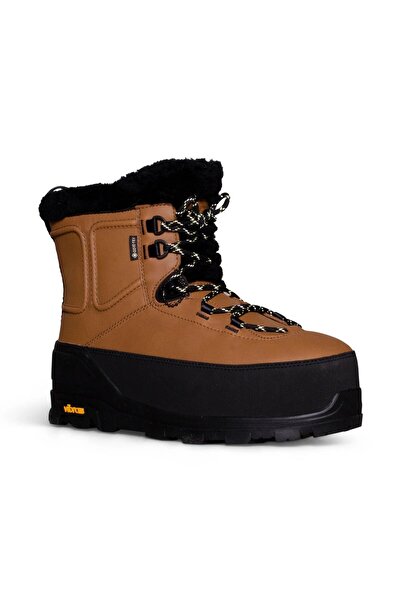 UGG حذاء إم شاستا متوسط ​​الحجم