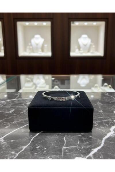 Store Non-Tarnish Steel Clover Clasp - Luxury Jewelry with Gold and Silver Co...