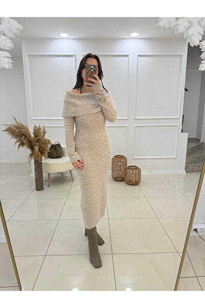 Butik Kayık Yaka Triko Elbise