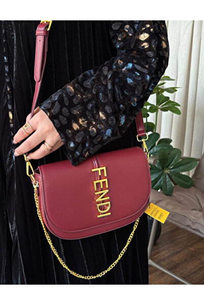 DDF Elegant, high-quality women's shoulder bag with all accessories