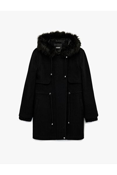 Koton Palton din blană artificială cu glugă cu mâneci lungi, cu șireturi în t...