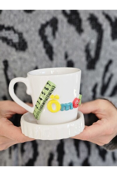 MeGgDecor Cetvel Öğretmen Figürlü İsimli Kupa Mug