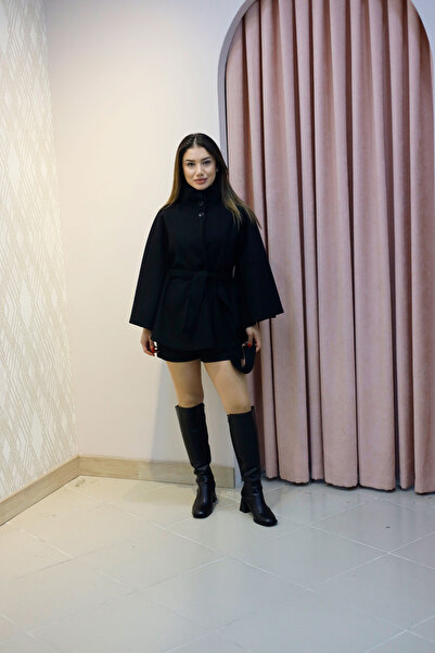 Elzem Boutique Siyah Kemer Detaylı Kaşe Panço