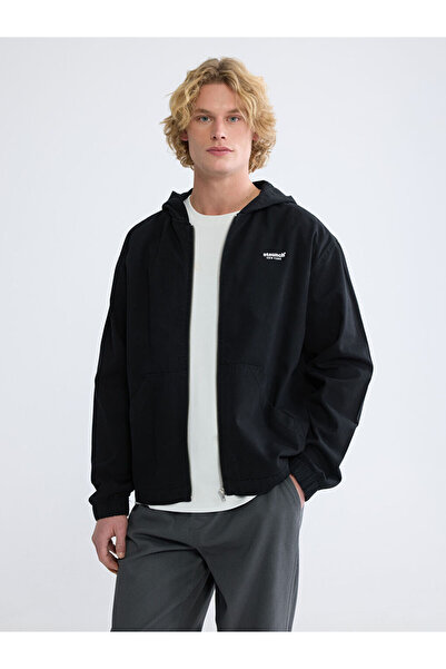 LC Waikiki Μαύρο ανδρικό τζιν μπουφάν σε χαλαρή γραμμή