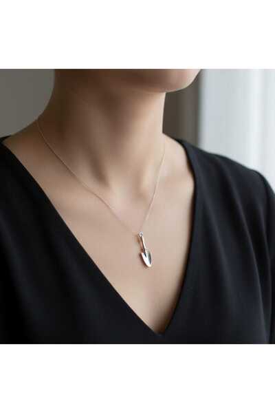 Ralp Moda Paddle Figured Necklace Nickel Plated