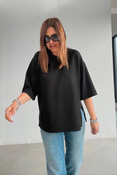 ELVAN TOLON Black Slit Oversized T-Shirt