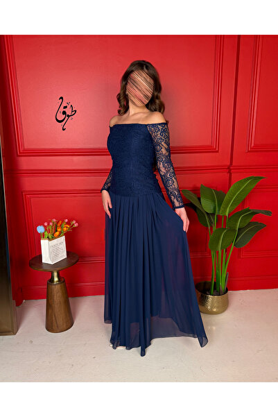 toog Navy blue lace evening dress with off-the-shoulder design and a flowing ...