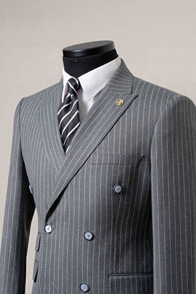 GentlemanStyle Double-Breasted Gray Suit