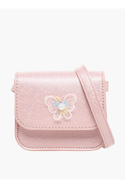 Flora Bella by Shoexpress حقيبة كروسبودي مزينة بتطريز فراشة مع حزام سلسلة، من...