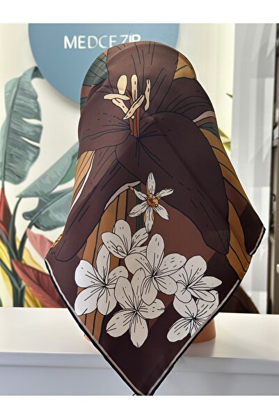 EGGO COUTURE وشاح حرير تيفيل