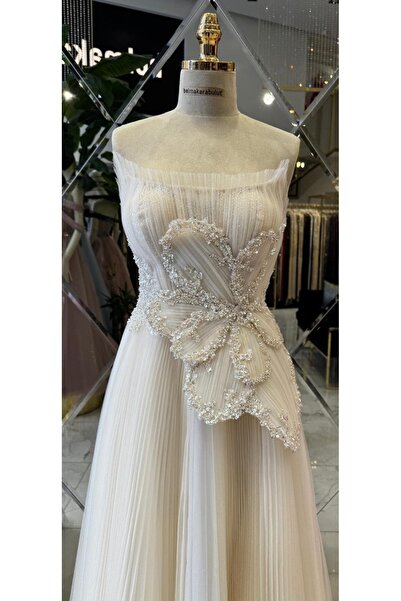 Hanımefendi Giyim Asimetrik Kristal Çiçek Motifli Tasarım Uzun Abiye Elbise