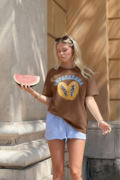 New Shine تي شيرت مطبوع للجنسين من كوبيكابانا