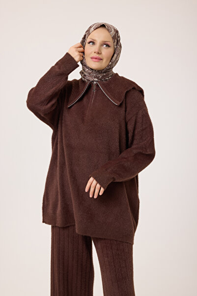 My City 44177- Stylish Comfortable Anfora Fabric Half Zipper Peter Pan collar...