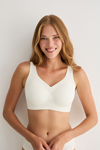 Best Model Battal Beden Çıkarılabilir Pedli Dikişsiz Lazer Sütyen 2222