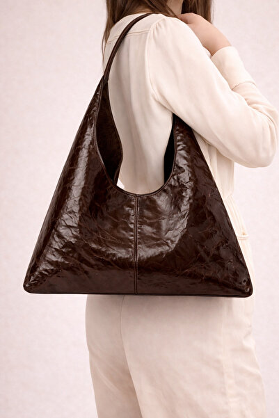 HBS Gloss Hobo Patent Leather Shoulder Bag