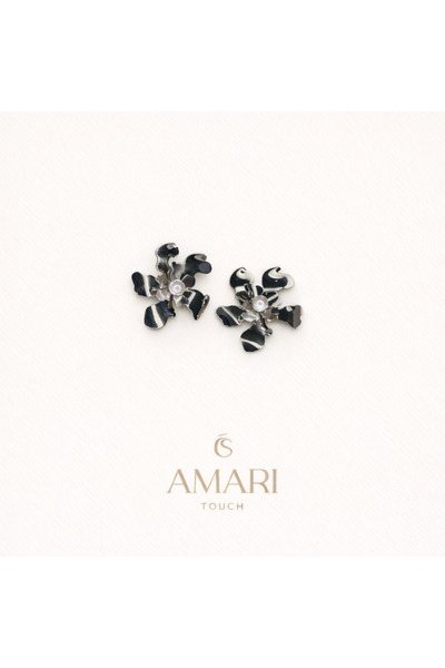 Amari Silver Earrings with Pearl and Leaf Detail