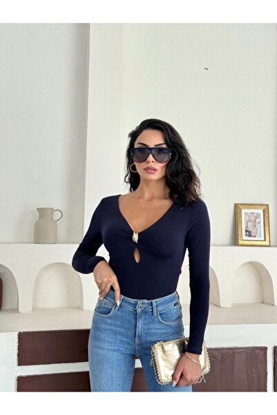 LİSAA BUTİK Bluz with Drop Detail Accessories