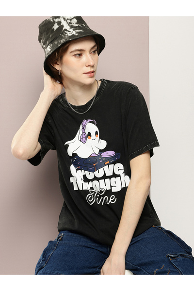 Dillinger By Styli تيشيرت نسائي قصة فضفاضة مطبوع عليه رسومات.