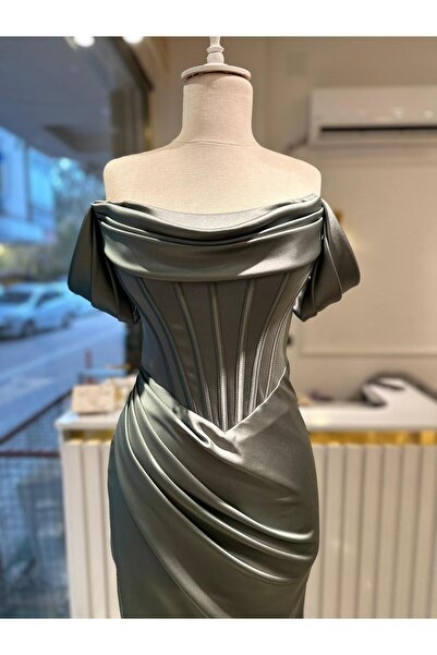 Abiye's BÜSTİYERLİ BALIK SATEN DÜŞÜK KOLLU DRAPELİ SATEN NİŞAN SÖZ İSTEME ABİ...