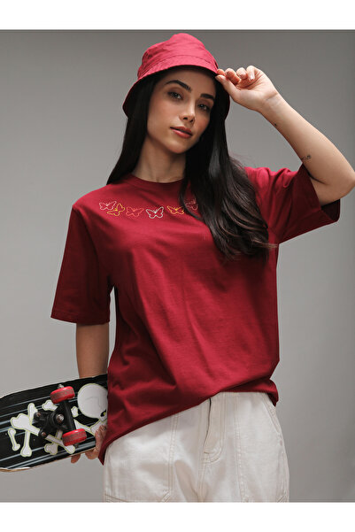 Dillinger By Styli تيشيرت نسائي قصة فضفاضة مطرز بالفراشات