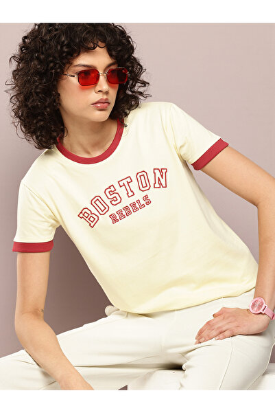 Dillinger By Styli تيشيرت نسائي مطرز بقصة عادية