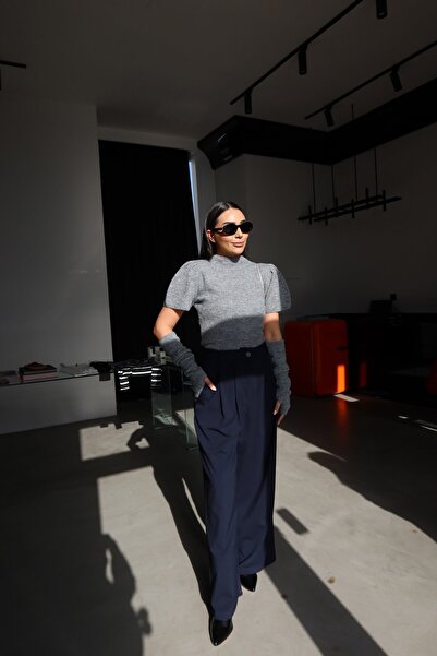 Özge Özgenç Pleated high waist fabric pants