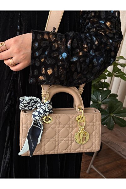 GGGG Bags with their accessories