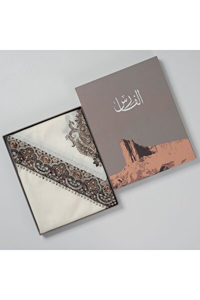 Mnarat Alfanar The knight's shawl, Tuwaiq pattern