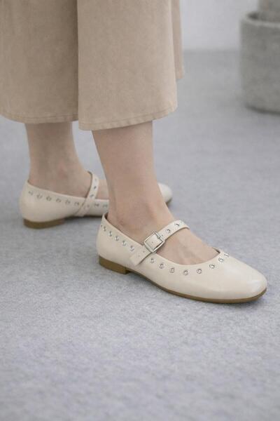 ZARICH Noa Women's Patent Leather Fabric Buckle Trop Hole Detailed Daily Styl...